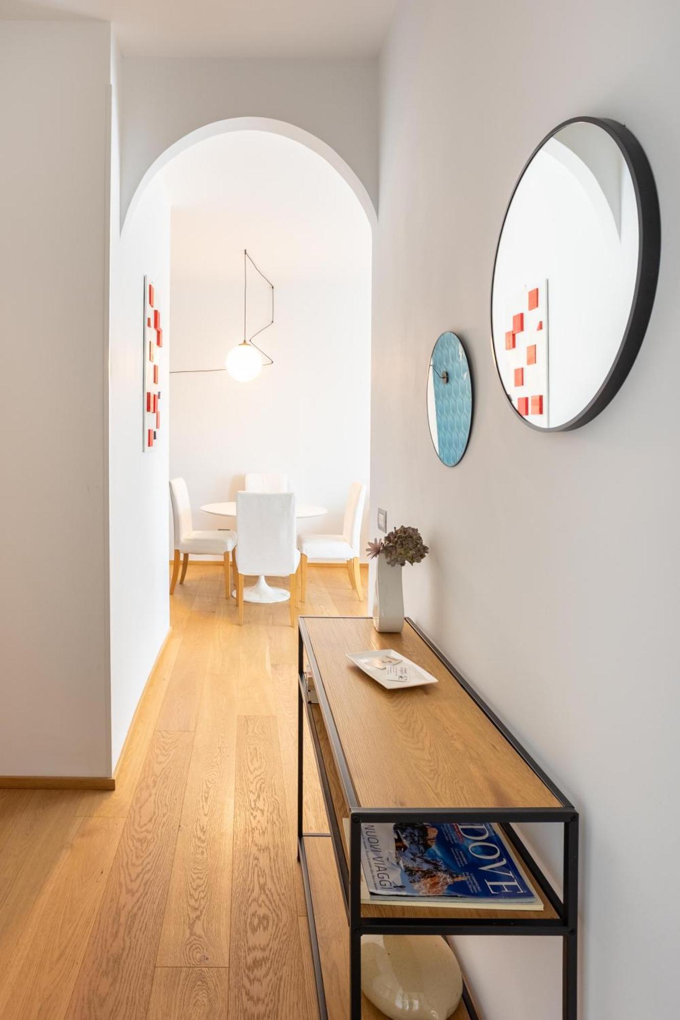 Suite 51 Appartamento Con Terrazzo A 50 Mt Dal Lago - Private Parking (Adults Only) Arona Exterior foto